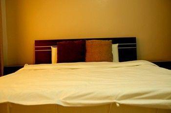 Tancor 3 Residential Suites Cebu Extérieur photo